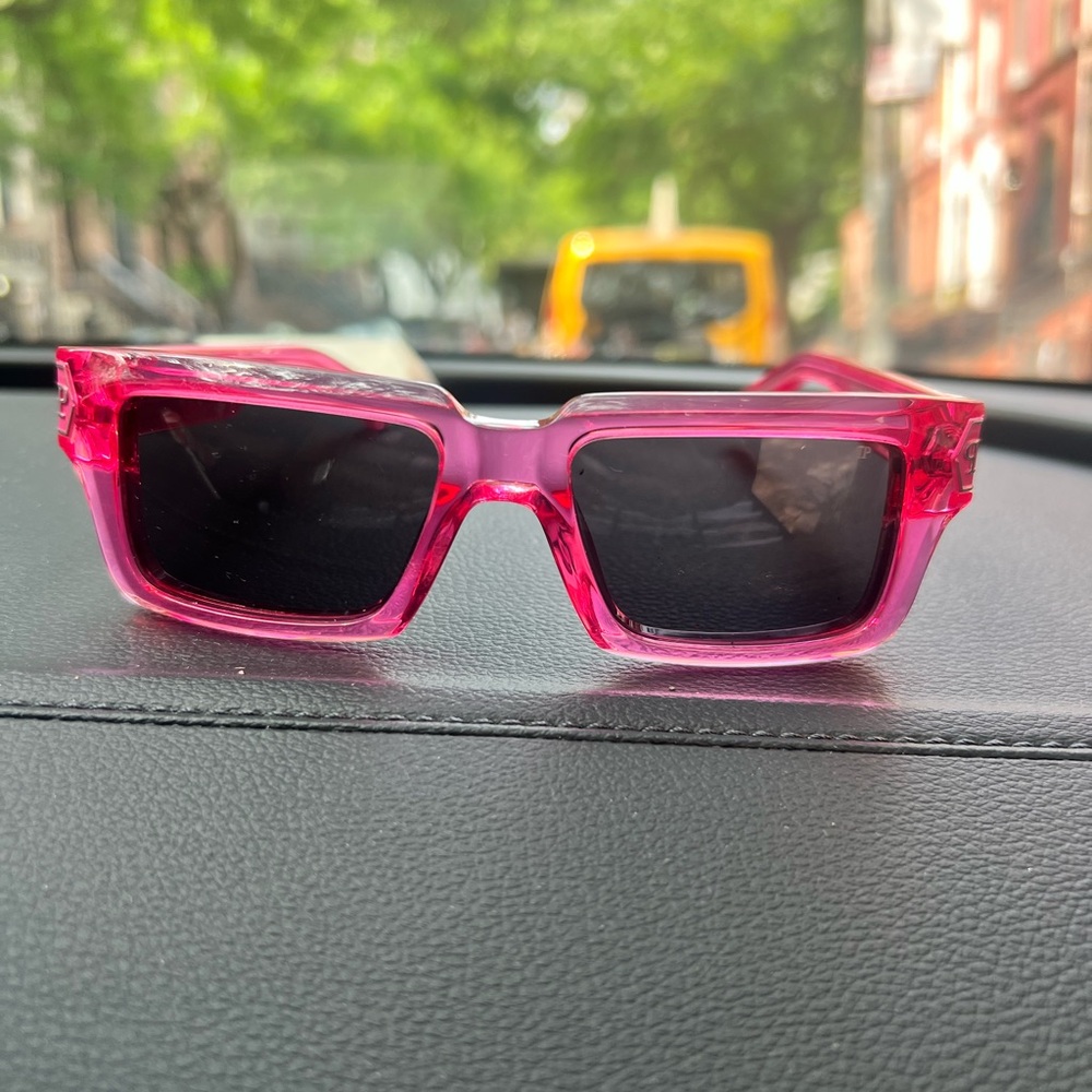 Trendy Philipp Plein Pink Square Sunglasses